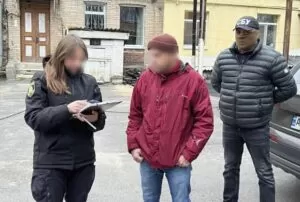 Допомагав окупантам грабувати: в Куп'янську СБУ викрили колаборанта