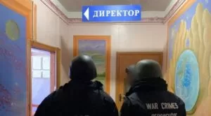Відправляла вчителів з Куп'янська до Курська: директорку ліцею підозрюють у зраді