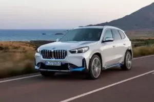 Порівняння БМВ Х1 з Audi Q3: який позашляховик обрати?