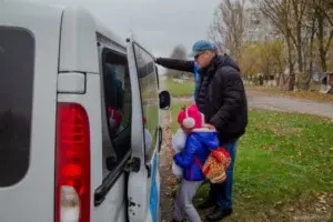 З Купʼянського району евакуювалися 15 родин з дітьми