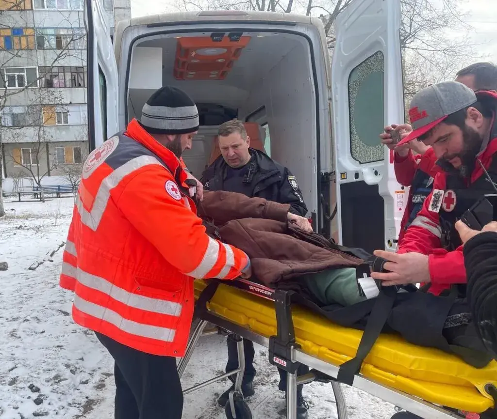 З Куп'янського району евакювали жінку з множинними травмами, яку постраждала від КАБу кілька місяців тому