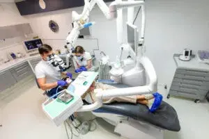 Почему стоит поставить виниры в Hellas Dental стоматологии в Одессе?