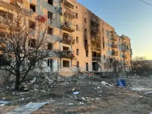 Окупанти влучили у п'ятиповерхівку Куп'янська, де ніхто не жив
