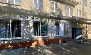 Окупанти вдарили по Купʼянську-Вузловому та травмували літню жінку