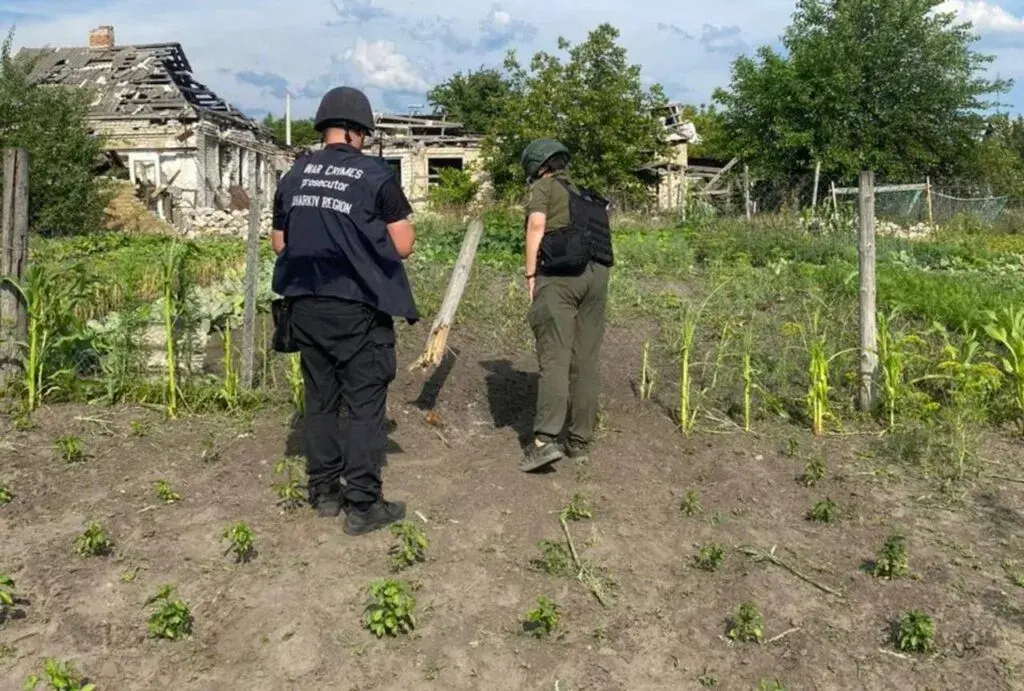 Через обстріли Купʼянського району, постраждали двоє літніх людей
