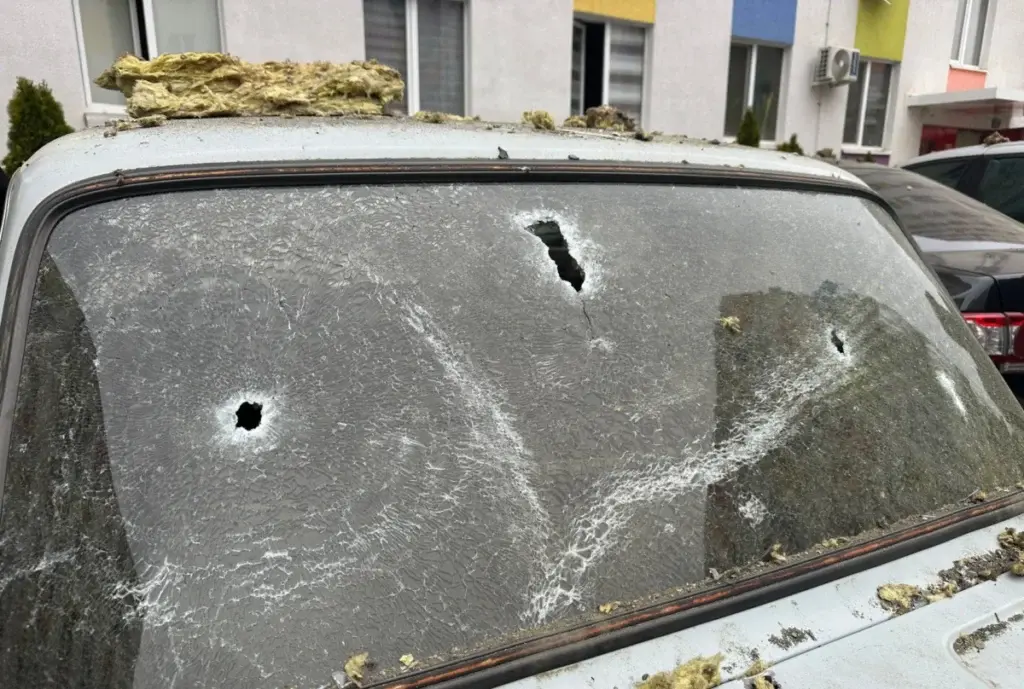 У Куп'янську росіяни поцілили дроном по цивільному авто