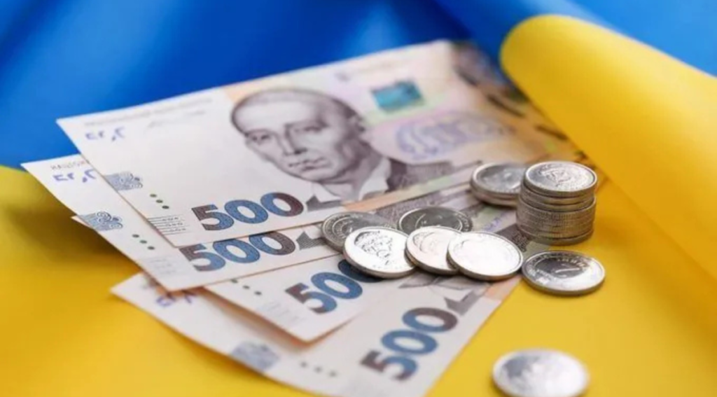 З 1 грудня в Україні зростуть податки