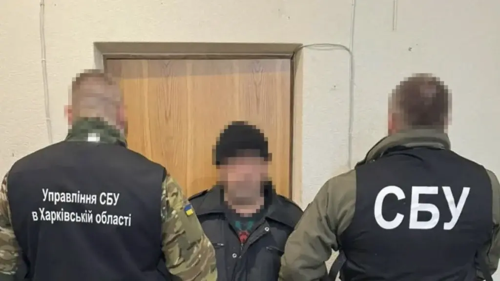 До 11 років засудили колаборанта, який у Купʼянську налаштував російське телебачення