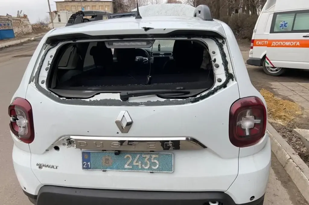 На Куп'янщині двоє поліцейських потрапили під обстріл