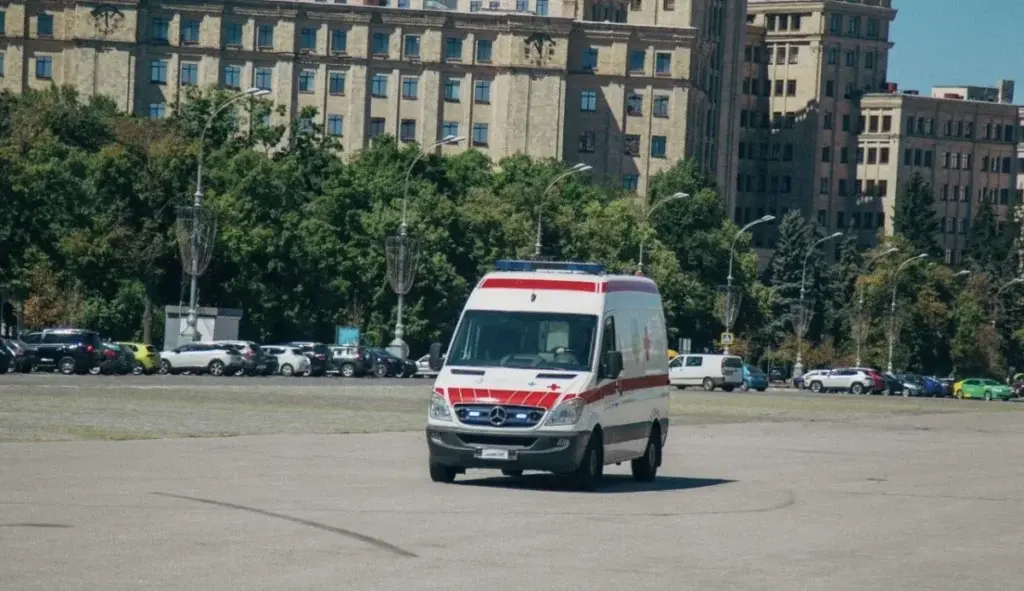 У Купʼянську залишаються медики та комунальники, ризикуючи власним життям