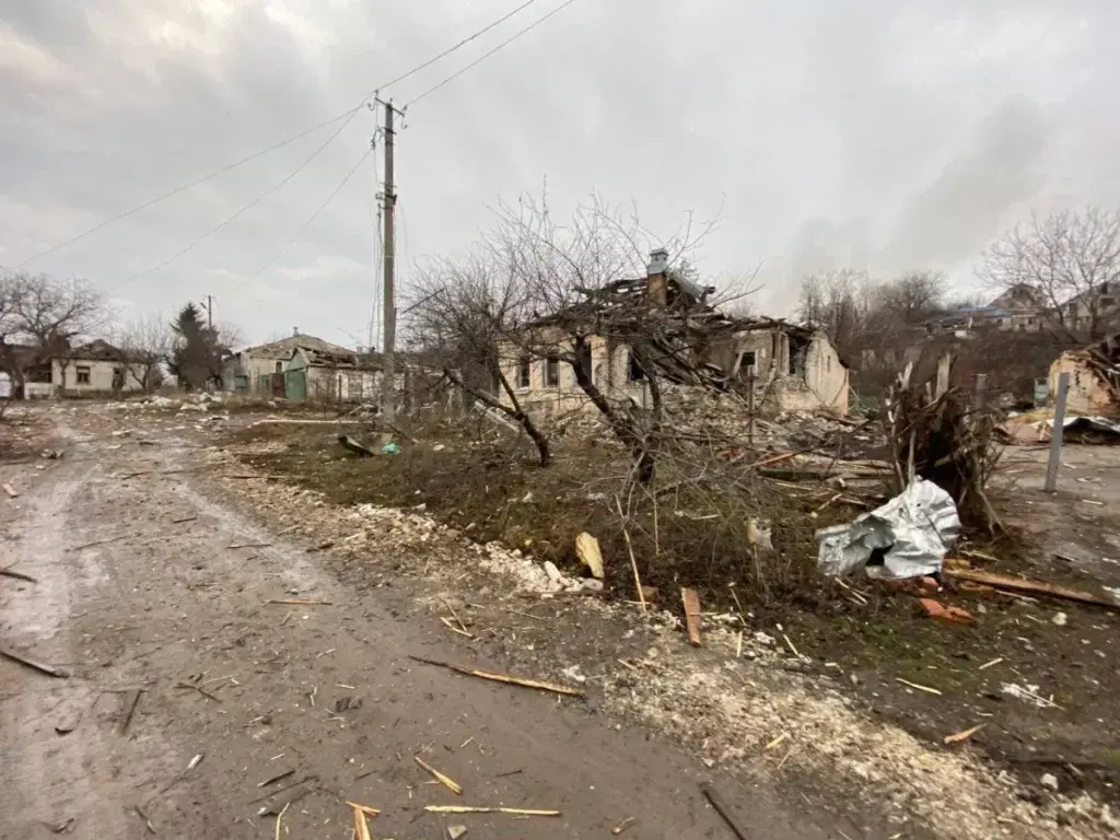 У Купʼянську усувають наслідки авіаційного обстрілу