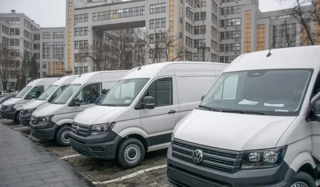 Харківська область отримала 5 автомобілів від Німеччини, один передали Купʼянщині