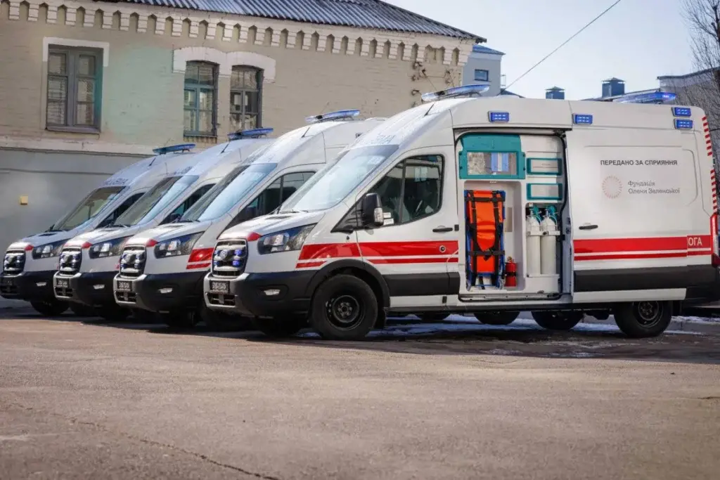 Харківська область отримала сім нових карет швидкої допомоги