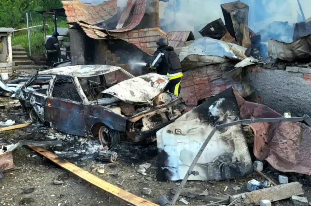 Ворог атакував Нечволодівку на Куп'янщині авіабомбами - є загиблі та поранені (фото)