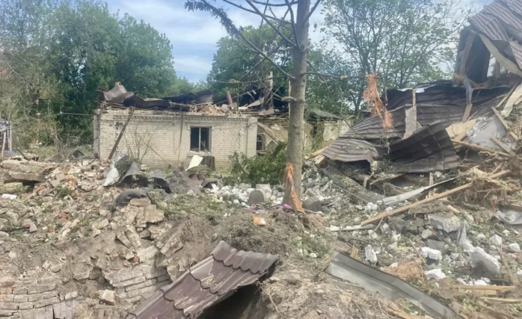 Атаки не припиняються: Купʼянськ під ударом ФАБ-500 і FPV-дронів