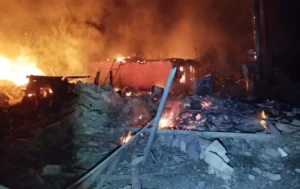 Пожежа після влучання БпЛА по селищу Приколотне 14 липня