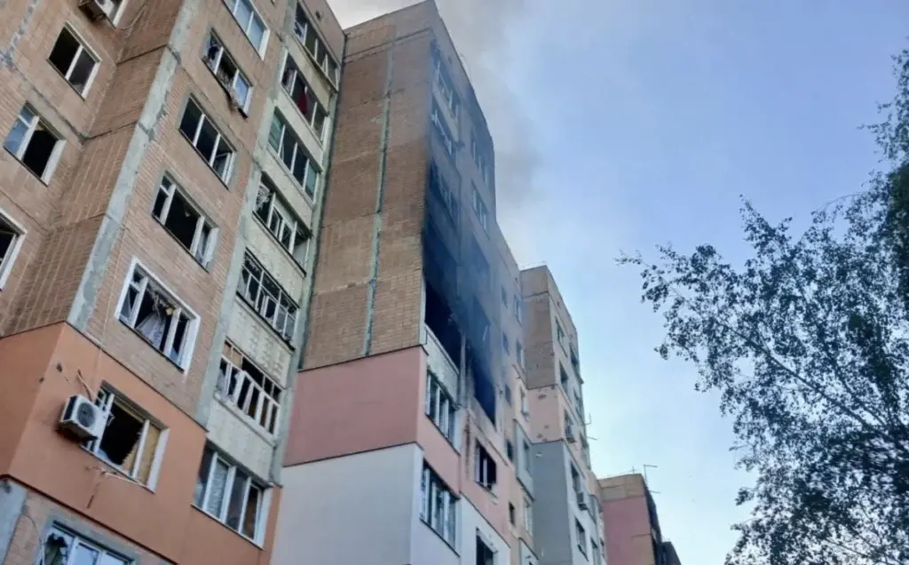 Атаки по Купʼянську: внаслідок обстрілів та ударів дронів постраждали троє цивільних