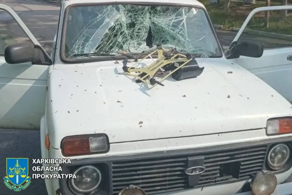 Російський дрон атакував авто в Куп’янську: троє цивільних поранені