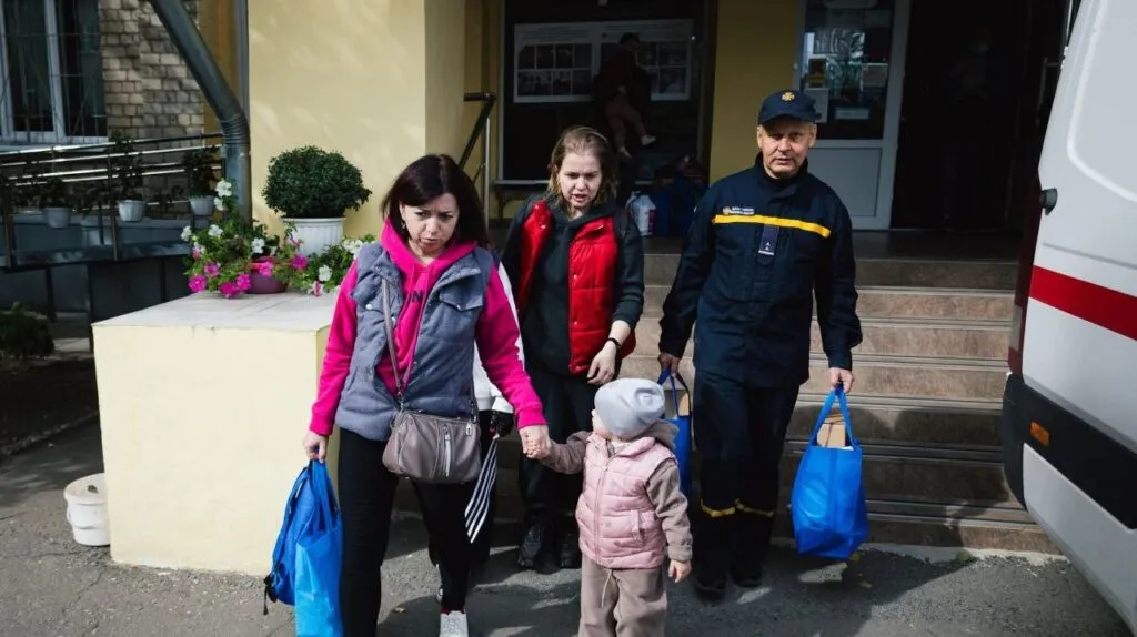 Евакуація з Куп’янського напрямку набирає обертів: врятовано ще 153 людини, серед них 26 дітей