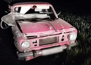 На Куп'янщині безпілотник влучив в автомобіль з дітьми: є поранені