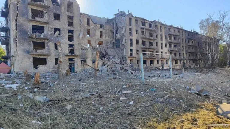 Чому в розбитому Куп'янську тисячам людей відмовляють у сертифікатах на житло?