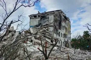 Пошкоджений будинок та знищена автівка: наслідки ворожих ударів по Куп'янщині23 липня