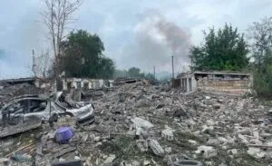 Сім авіабомб по селищу: росіяни вдарили ФАБ-500 по Шевченковому