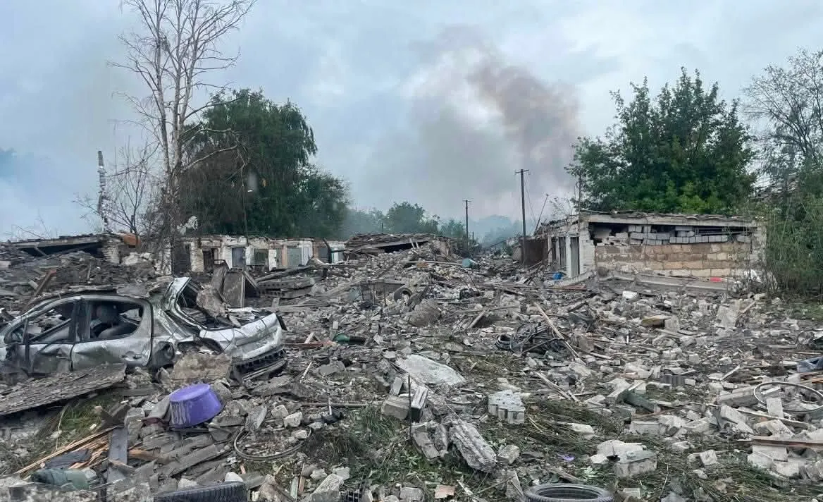 Сім авіабомб по селищу: росіяни вдарили ФАБ-500 по Шевченковому