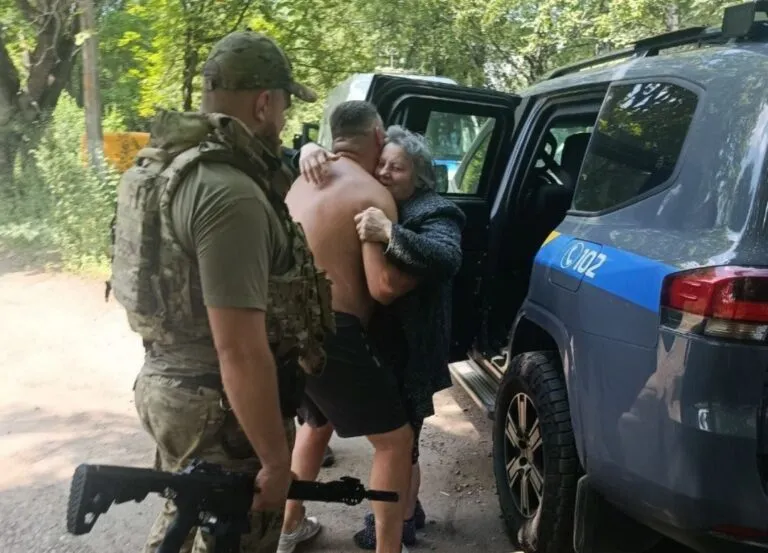 Евакуація на Куп'янському напрямку: врятували 12 цивільних мешканців