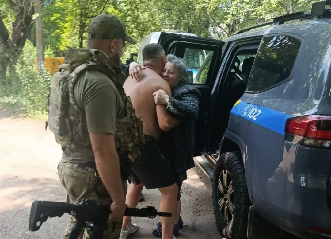 Евакуація на Куп'янському напрямку: врятували 12 цивільних мешканців