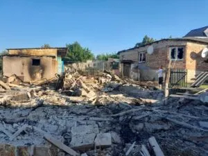 Атаки FPV-дронами на Куп'янщині: пошкоджені будинки та поранений цивільний