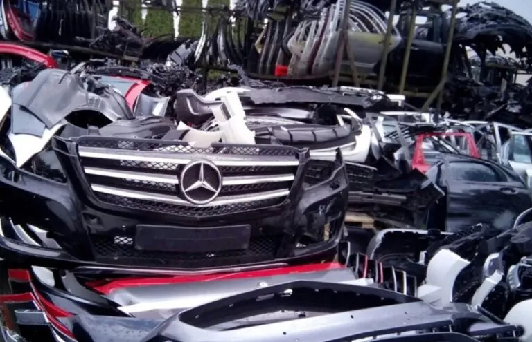 Как выбить гарантию на б/у запчасти Mercedes и не остаться у разбитого поддона