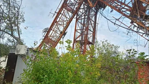 Росіяни обстріляли Куп'янщину: пошкоджені дороги, будинки і телевежа