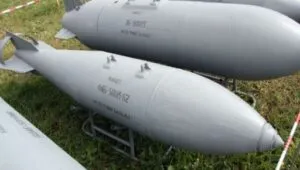 Росіяни скинули дев'ять бомб на село на Харківщині