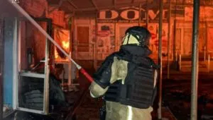 Росіяни обстріляли ринок на Харківщині: виникла велика пожежа