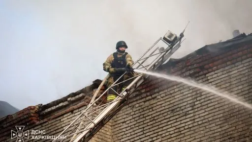 Росіяни зруйнували будівлі на Харківщині: рятувальники показали наслідки