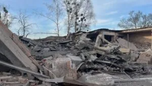 Росіяни обстріляли Ізюм на Харківщині: є постраждалі та руйнування