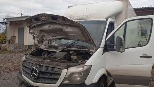 Росіяни обстріляли цивільний автомобіль на Харківщині